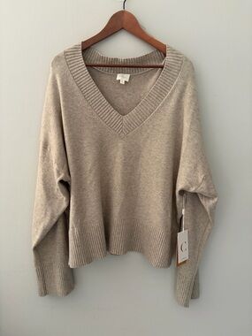 Cyrus V-Neck Soft Sweater in Neutral Heather Beige Slouchy Oversized Women’s XL